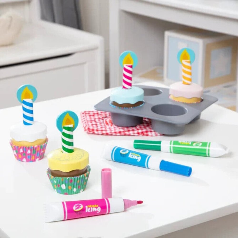 Melissa & Doug Bake & Decorate Wooden Cupcake Play Set NIB - Picture 4 of 4